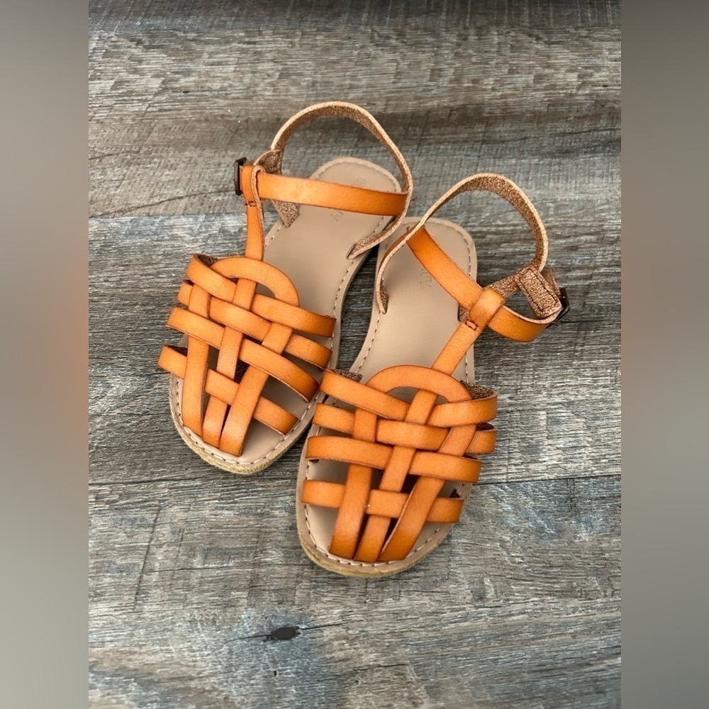 Old Navy Girls Sandals Size 10c